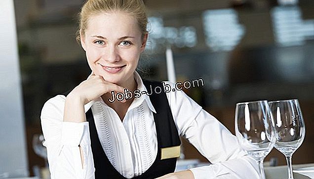 étteremvezető nő a munkahelyen